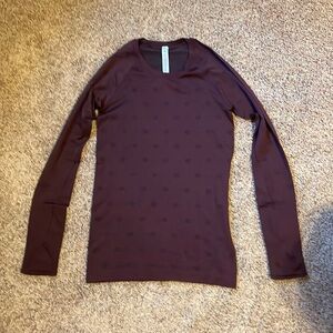 Lululemon long sleeve athlete shirt